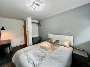 Manchester - 1 Bedroom - Sleeps 3 - Free Parking